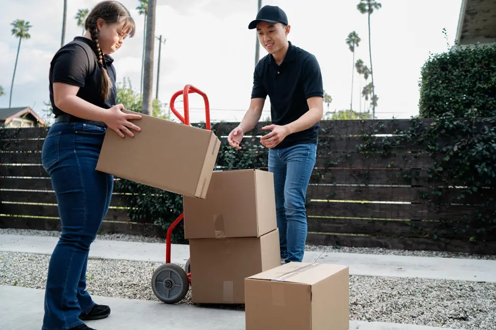 Best Moving Companies Near Me for Packing and Transportation