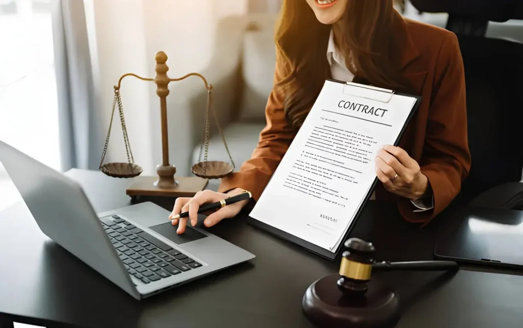 How In-House Lawyers Can Organise Contract Reviews and Legal Requests